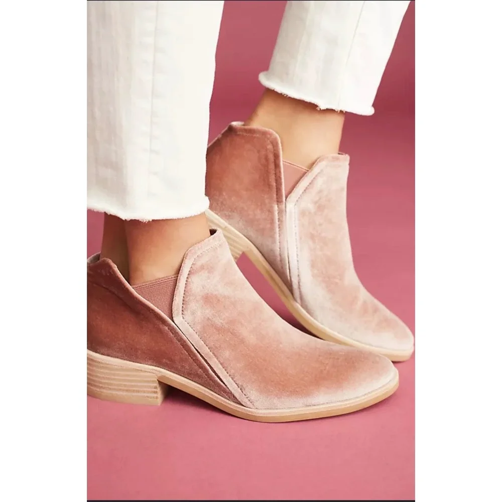 Dolce Vita‎ Ankle Booties Womens 7.5 Pink Crushed Velvet Pointed Toe Block Heel